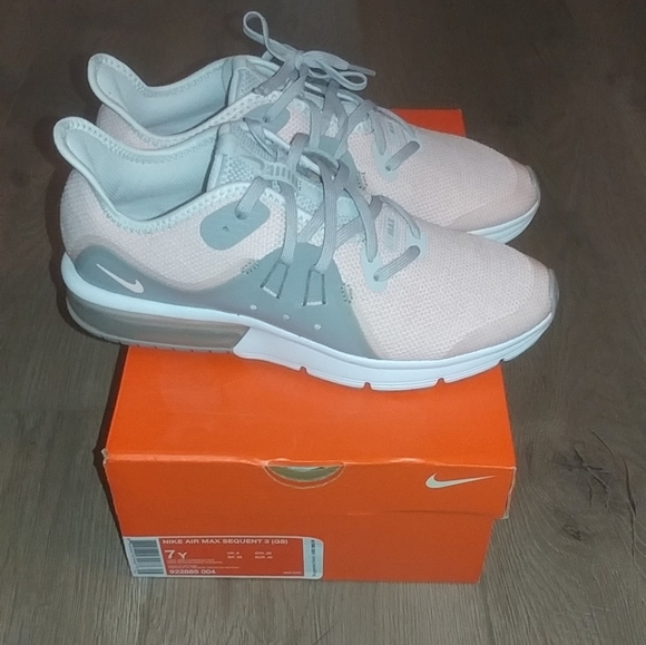 Nike Other - Nike Air Max Sequent 2